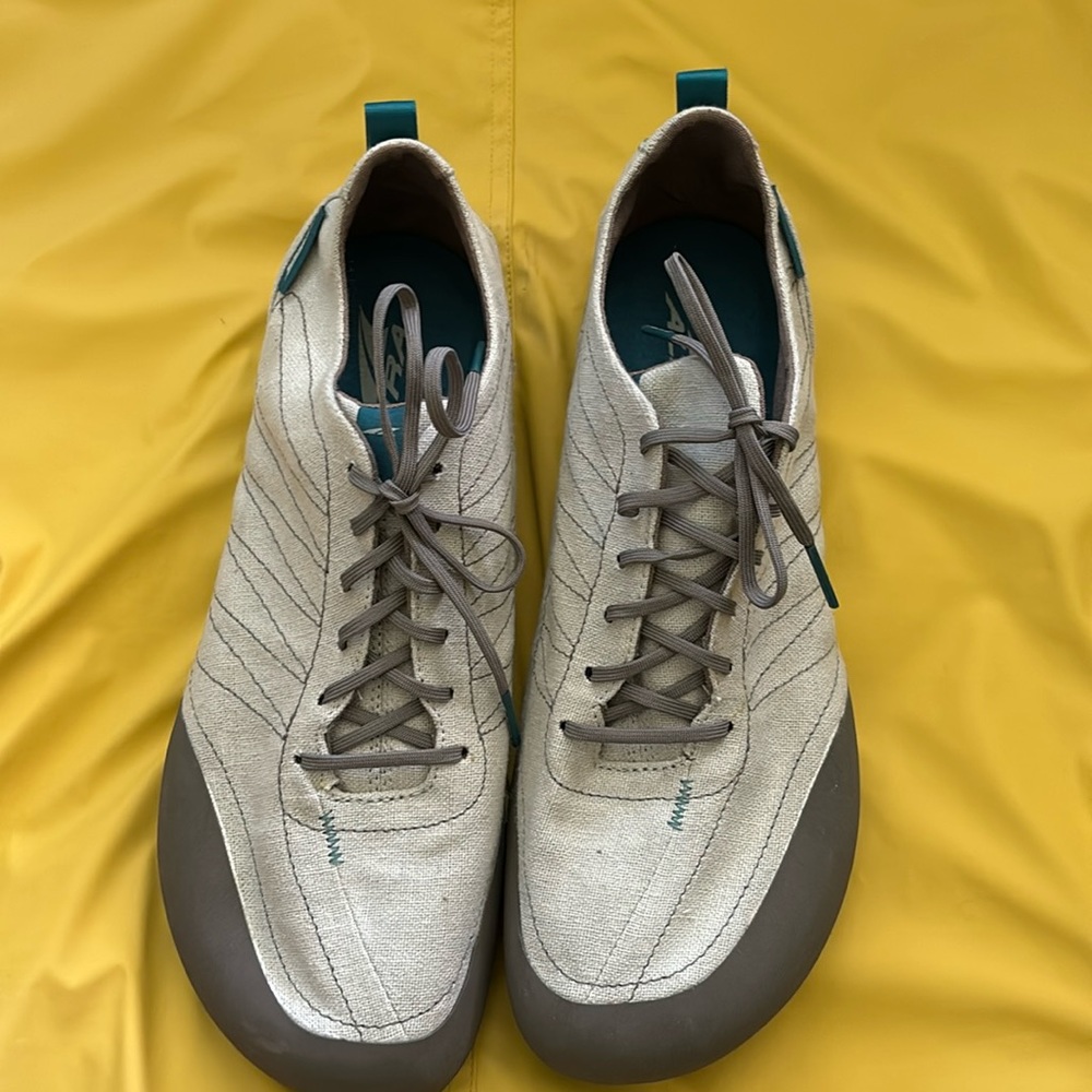 Altra men’s shoes 11.5